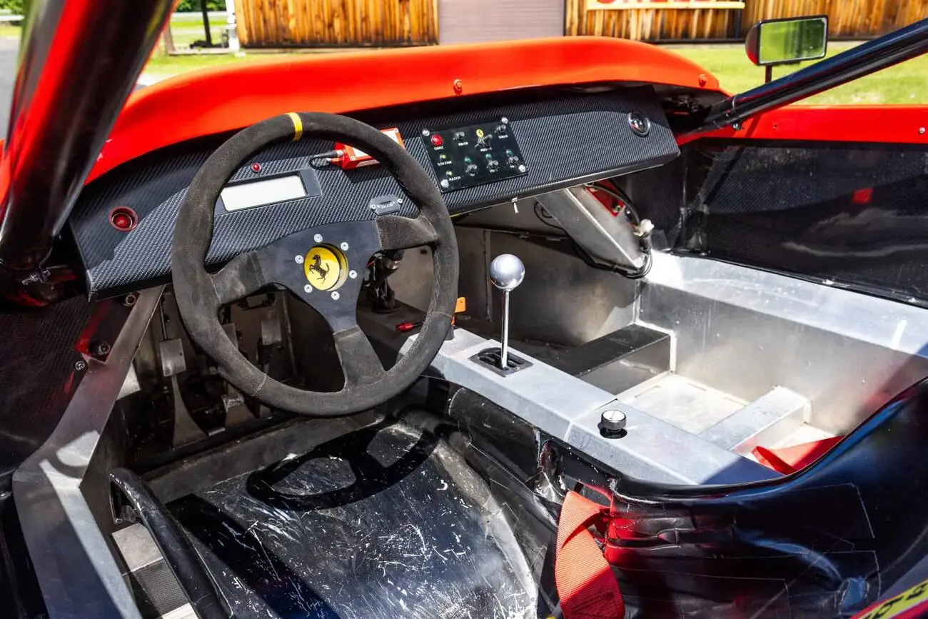 Competition interior of the Nogaro MR400